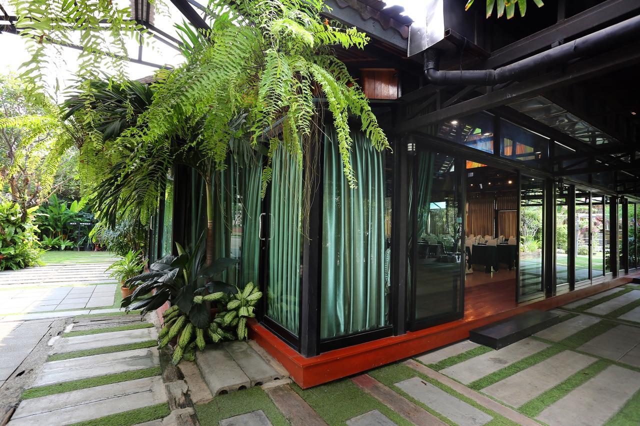 The Loft Resort Bangkok Exterior foto